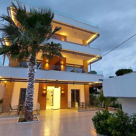 Finikas Suites & Apartments 10Min From Athens Airport Ártemida Kültér fotó